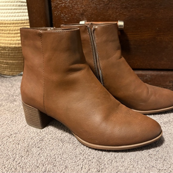 Naturalizer Brown Leather Ankle Boots - Picture 3 of 4